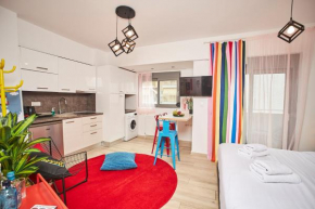 Superstudio Pop Art Apartment #Free Parking# by BiNoBi!
